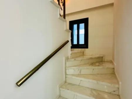 Didim’de 3+1 Ayrı Mutfak Full Eşyalı Havuzlu Villa