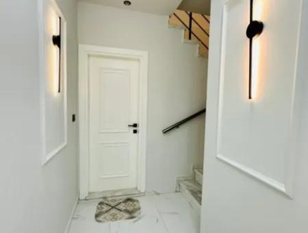 Didim’de 3+1 Ayrı Mutfak Full Eşyalı Havuzlu Villa