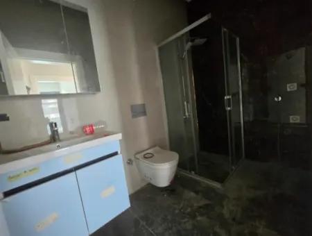 Didim Altınkum’da Havuzlu Sitede, Asansörlü Binada Köşe Konumlu 2+1 Daire