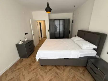 Didim Efeler’de Havuzlu Site İçerisinde Full Eşyalı, Akıllı Ev Sistemli 3+1 Ön Cephe Fırsat Villa