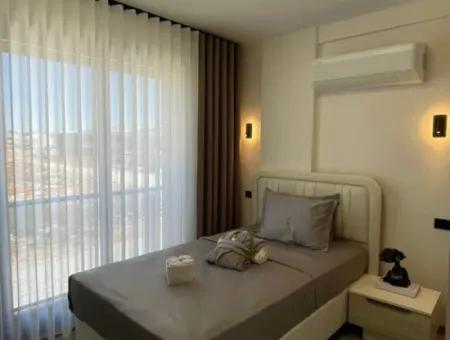 Didim Efeler’de Havuzlu Site İçerisinde Full Eşyalı 3+1 Tripleks Akıllı Ev Sistemli Villa