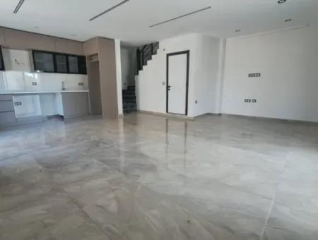 Didim Hisar Mahallesi’nde Ön Cephe 3+1 Teraslı Villa