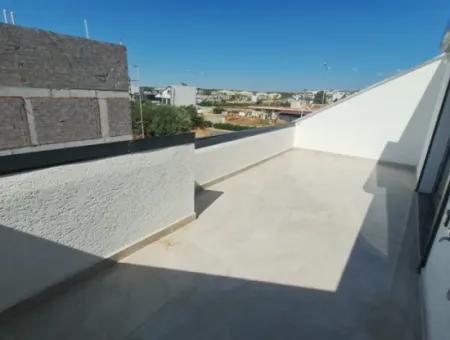 Didim Hisar Mahallesi’nde Ön Cephe 3+1 Teraslı Villa