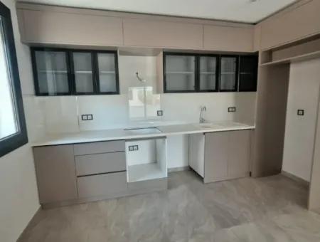 Didim Hisar Mahallesi’nde Ön Cephe 3+1 Teraslı Villa