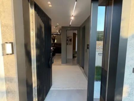Didim Efeler’de 500 M² Arsa Üzerinde Tam Müstakil 4+1 Villa
