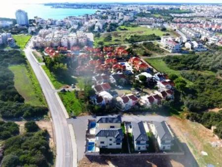 Didim Altınkum Mahallesinde Satılık Müstakil Villa